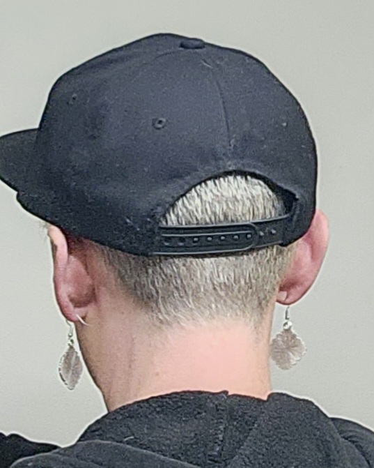 No Kings Embroidered Flat-bill Snapback Baseball Hat - Image 2